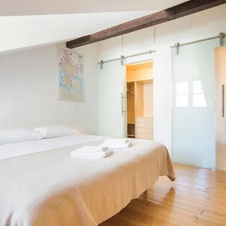 Lovelystay - Baixa River View Loft Apartamento *
