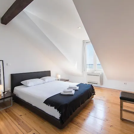 Lovelystay - Baixa River View Loft Apartment *