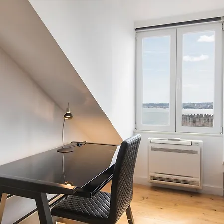 Apartment Lovelystay - Baixa River View Loft