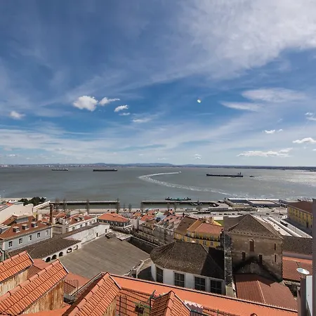 Lovelystay - Baixa River View Loft *